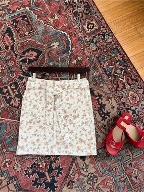CeCe Cream Floral Belted Mini Skirt